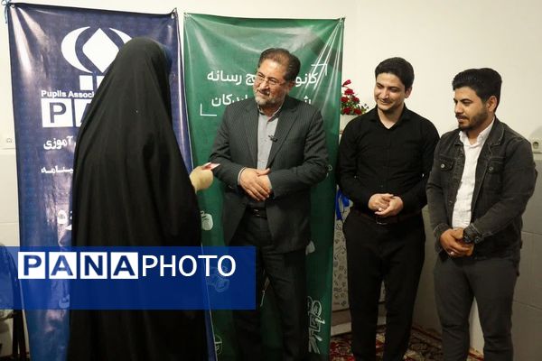 دیدار خبرنگاران خبرگزاری پانا و بسیج رسانه شهرستان اردکان با شهردار اردکان