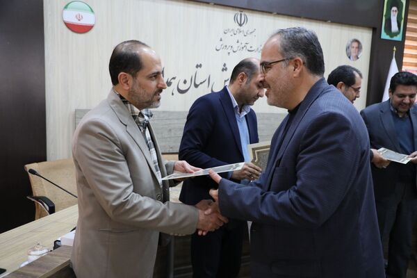 مسئولان جدید عدالت تربیتی همدان منصوب شدند؛ حرکت قرارگاه‌های جهادی با حکم مدیرکل