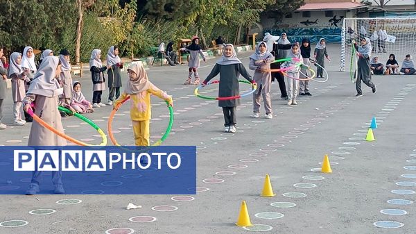برگزاری المپیاد ورزشی دانش‌آموزان با هدف ترویج نشاط و سلامت در مدرسه پنجم مهر