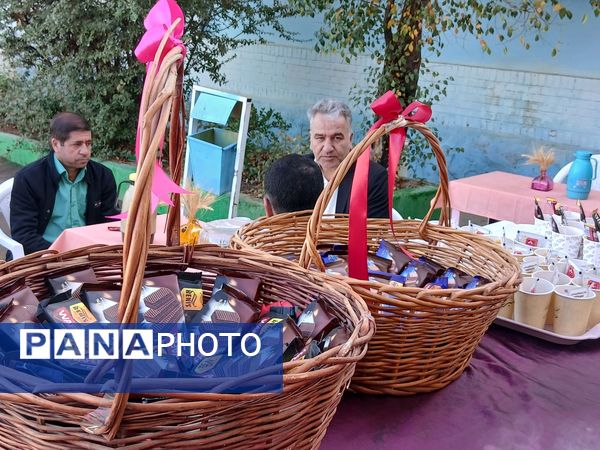 کافی شاپی به وسعت آرزوهای فاطمیه