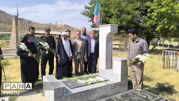 گرامیداشت یاد و خاطره شهدا؛ تجدید میثاق با آرمان‌ های انقلاب در هفته دولت
