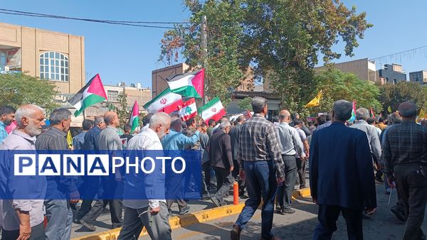 راهپیمایی مردم ولایتمدار شهرستان ورامین در محکومیت رژیم صهیونسیتی 