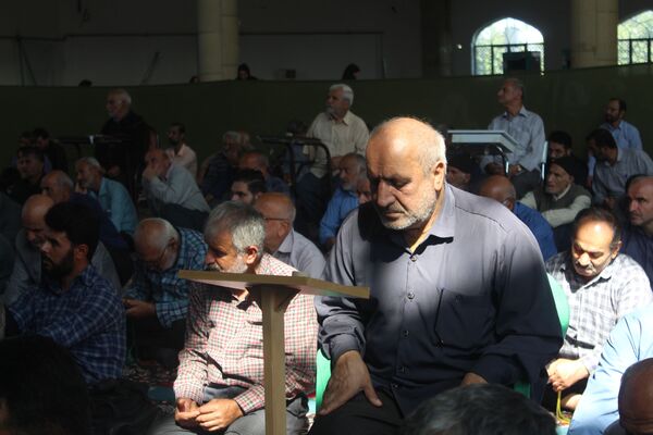 اقامه نماز جمعه در گلوگاه 