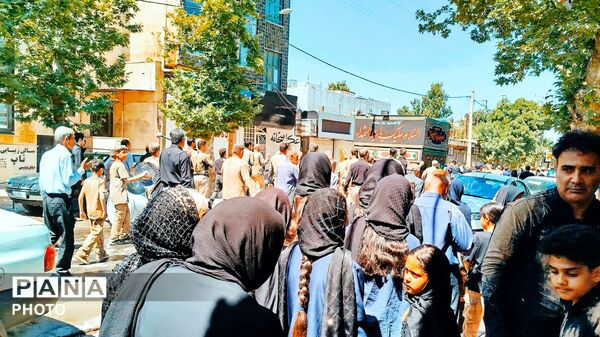 تجلی عشق حسینی مردم کوهدشت در روز عاشورا