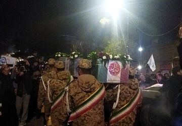 شهید جنگ رمضان بر دوش مردم نیشابور 