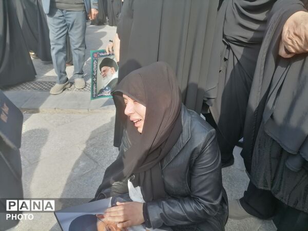 اجتماع بزرگ مردم مشهد در روز شهادت رهبر عظیم الشان انقلاب 