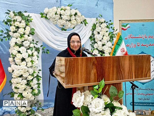 آیین تجلیل از فرهنگی بازنشسته در شهرستان مانه

