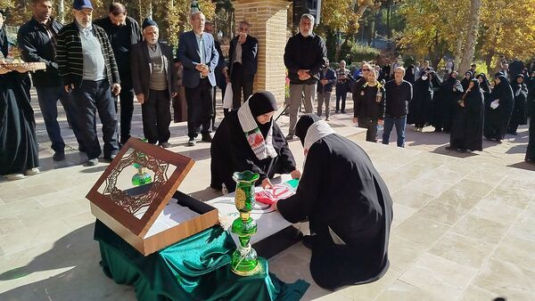 مراسم پر فیض دعای ندبه به همراه آئین رونمایی و عطرافشانی سنگ یادبود شهید گمنام 