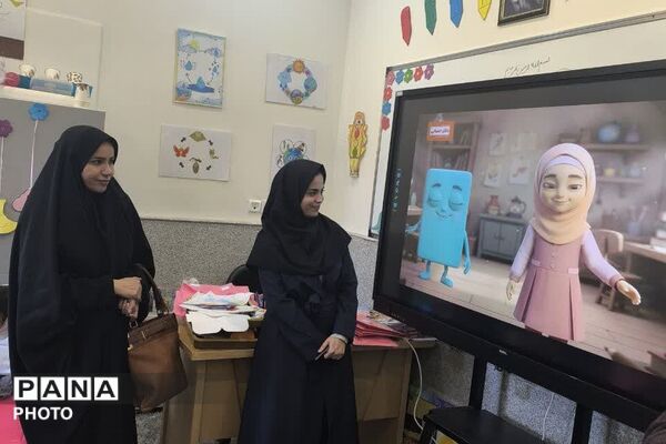 بازدید رئیس سازمان ملی تعلیم و تربیت کودک شهرستان های استان تهران از مرکز کودکستان دکتر حسابی شهرری