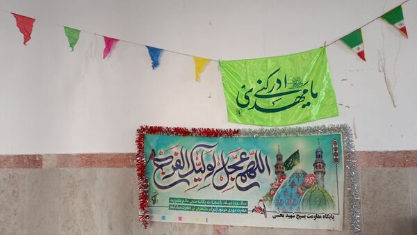 برگزاری مراسم  باشکوه ۲۲ بهمن و تجلیل از نفرات برتر روستای میرزآباد