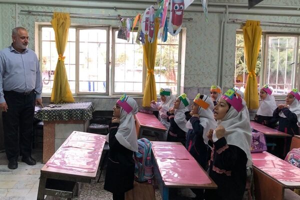 هم‌اندیشی حراست و معلمان برای ارتقای آگاهی؛ کارگاه آموزشی در دبستان هدی
