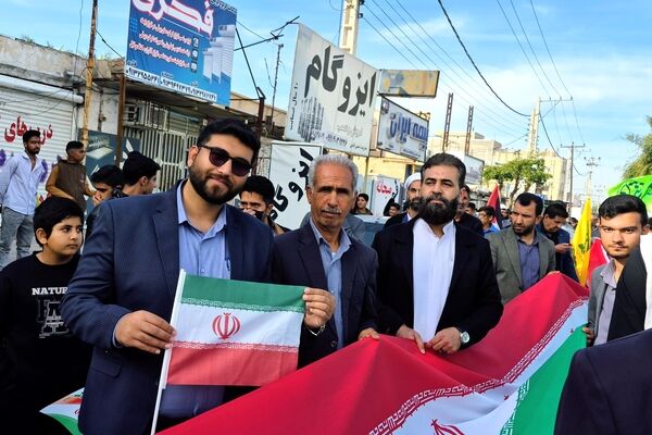 ۲۲ بهمن در عنبرآباد؛ حماسه ای از جنس غیرت جنوب