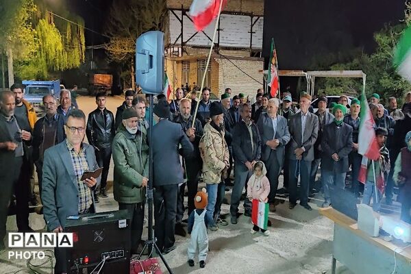 سنگر ما خیابان است 