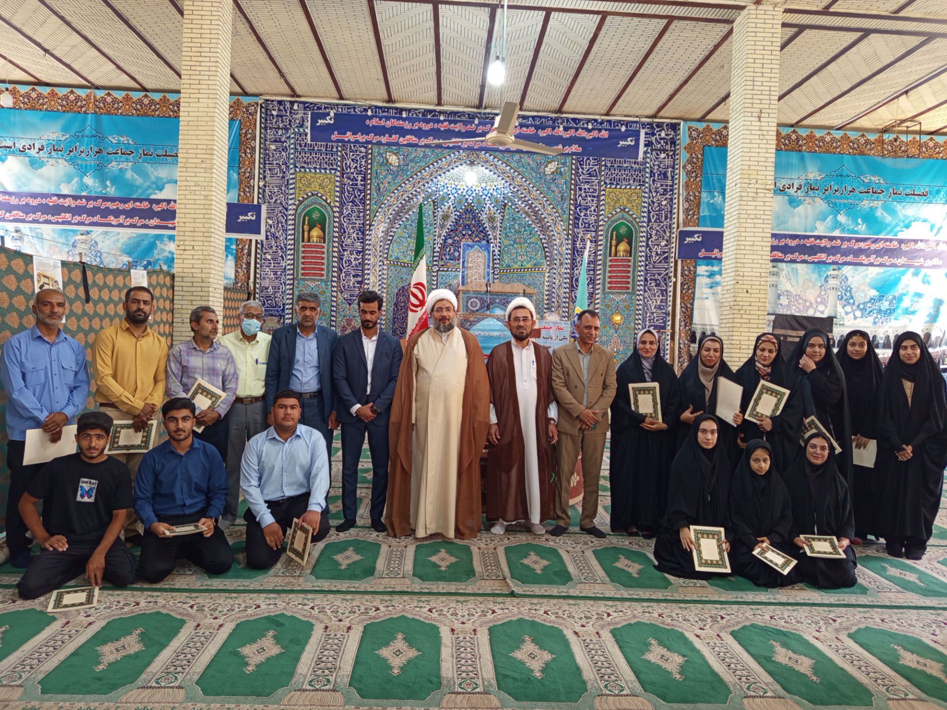 تجلیل از دانش‌‌آموزان باعث انگیزه شرکت در مسابقات بعدی می‌‌‌شود
