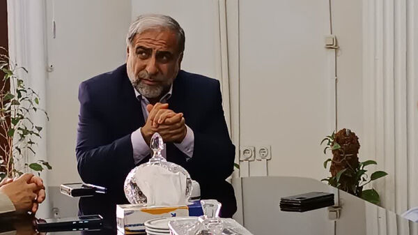 دیدار رئیس اداره حفاظت محیط‌زیست و ریاست و هیات امنای خانه محیط‌زیست محمودآباد با رئیس دادگستری و دادستان شهرستان