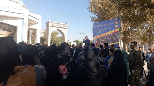 همایش پیاده روی خانوادگی در نیشابور