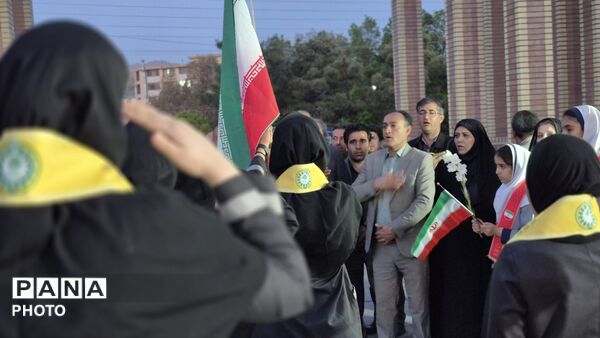 تجلیِ برنامه‌های پرورشی در میانهٔ شورِ پیشتازان