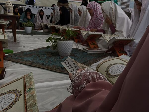  اعتکاف دختران پیشتاز در مسجد منا تبریز