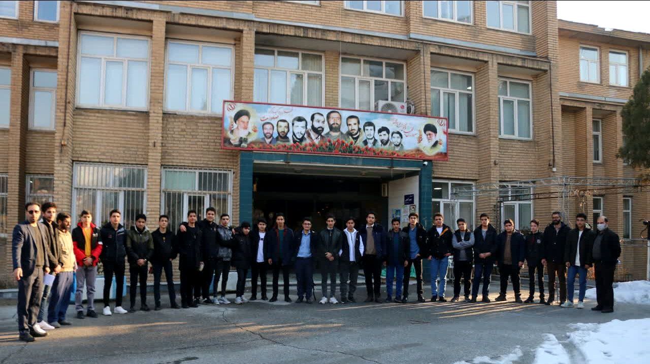 دومین اردوی زیارتی و معرفتی راهیان پیشرفت و امید مدارس شاهد استان مرکزی برگزار شد