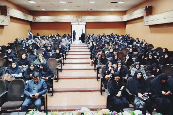 سمینار آشنایی با هوش مصنوعی در ناحیه 4 شیراز 