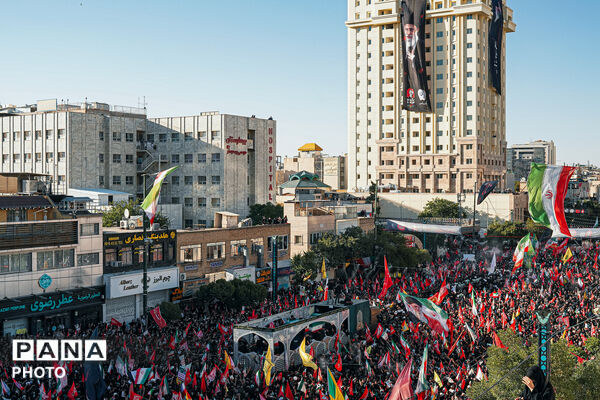تشییع پیکر رهبر شهید انقلاب در مشهد مقدس-۴
