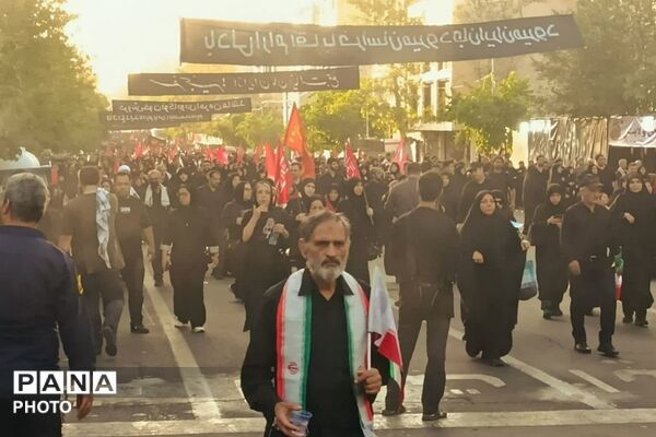 مراسم وداع و بدرقه آقای شهید ایران در مصلی امام خمینی (ره)
