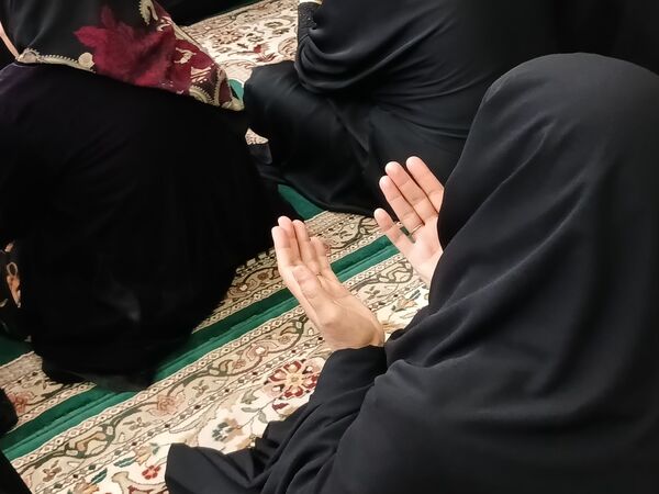 گرامیداشت ۲۸ زن شهیده در کامیاران؛ ترویج ایثار و فداکاری
