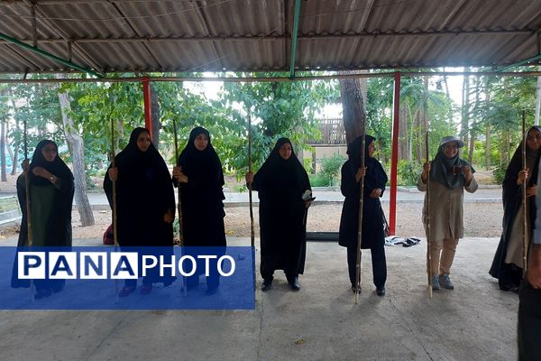 برگزاری دوره تربیت مربی سازمان دانش‌آموزی در منطقه کهریزک 