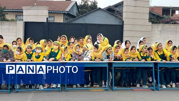 برگزاری مسابقات بومی محلی به مناسبت روز مادر