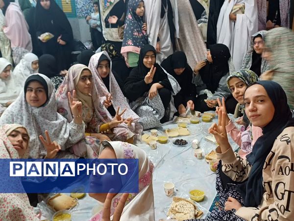 اعتکاف دانش‌آموزی مسجد موسی بن جعفر شهر دولت آباد ویژه دختران