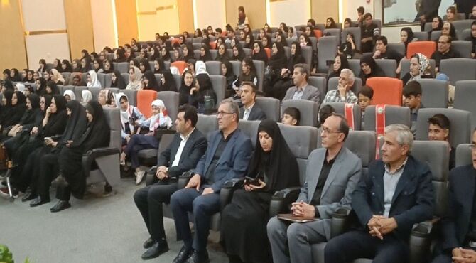 طنین آهنگ باید برخاست در جشنواره نوجوان سالم و یاریگران زندگی