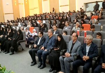 طنین آهنگ باید برخاست در جشنواره نوجوان سالم و یاریگران زندگی