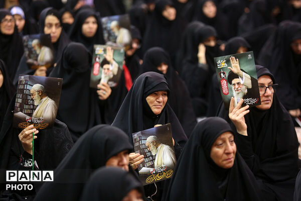 مراسم بزرگداشت آقای شهید ایران در حرم بانوی کرامت