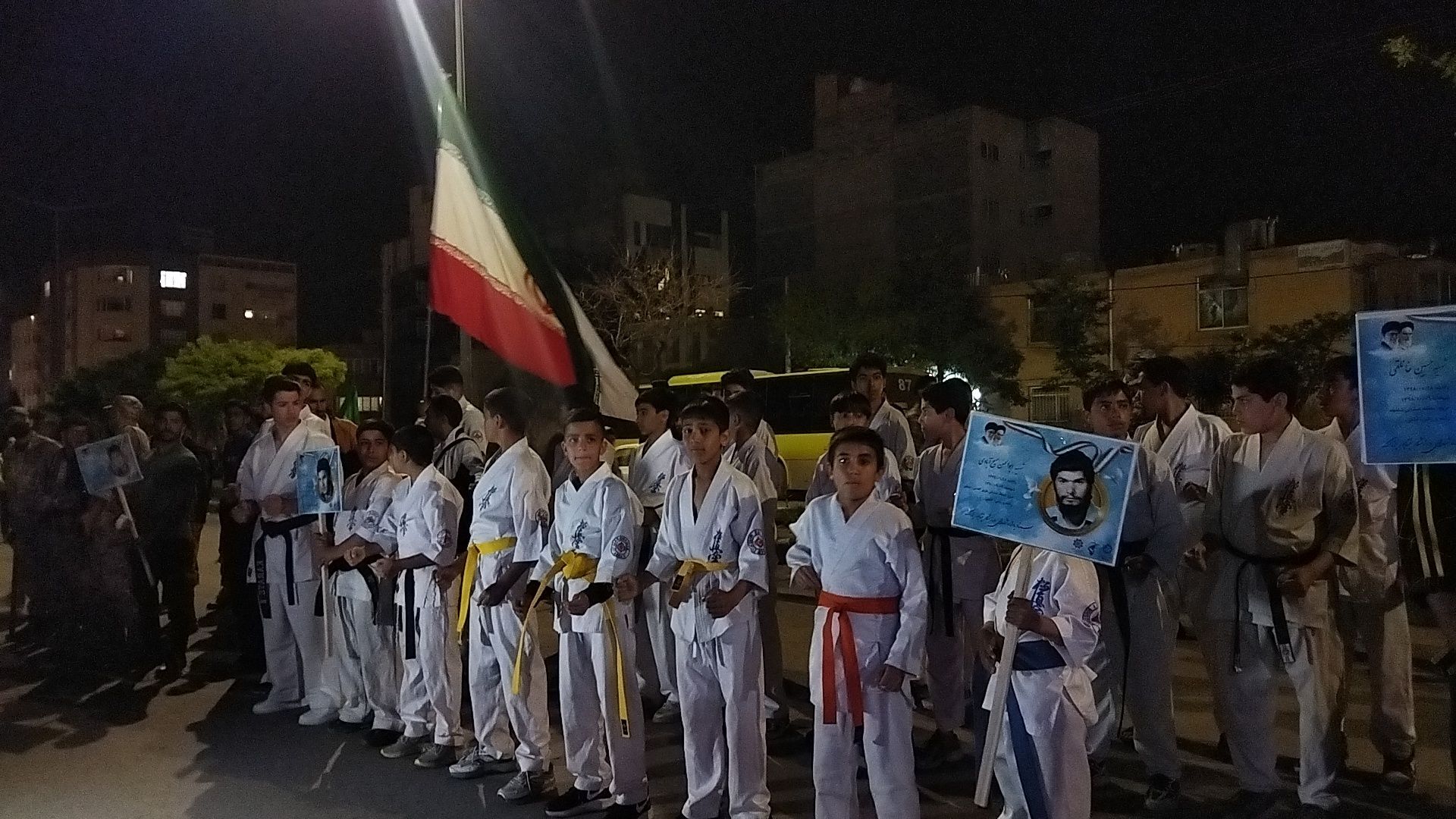 بیعت ورزشکاران  نیشابوری با رهبر انقلاب-۱