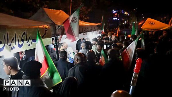 حضور خردسالان و نوجوانان در قیام سی‌وهشتم