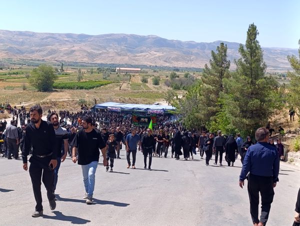 عاشورای حسینی در آشخانه و ۷۲ دیگ غذای نذری