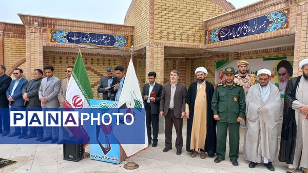 آیین عطر افشانی مزار شهدا در شهرستان فاروج