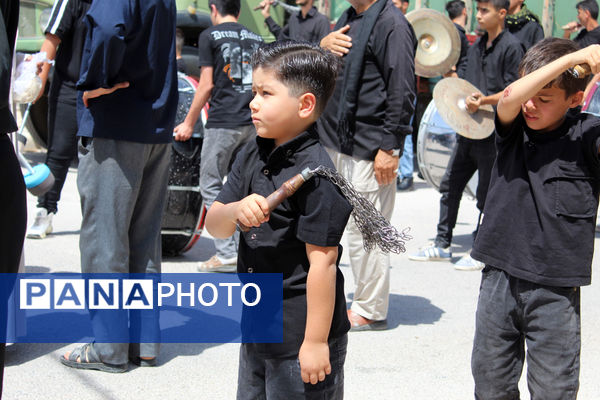 عزاداری تاسوعای حسینی در شهر درق 