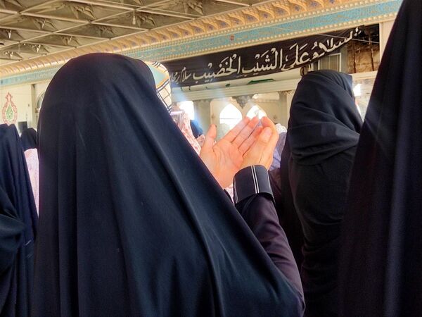 نماز جمعه؛ خواستگاه عبادت و سنگر علم و سیاست 