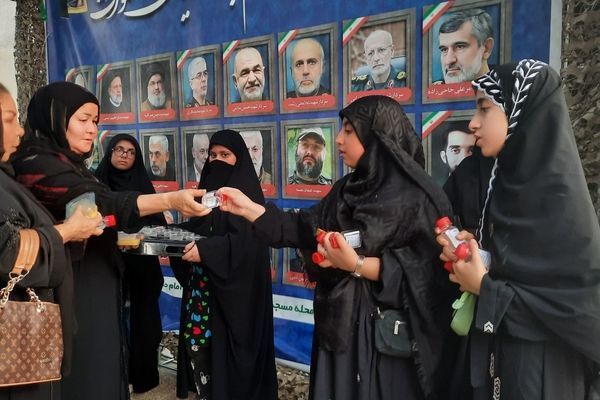 مشارکت نوجوانان عاشورایی در مراسم جاماندگان اربعین حسینی