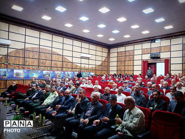 همایش تجلیل از فرماندهان و پیشکسوتان دفاع مقدس شهرستان کاشمر