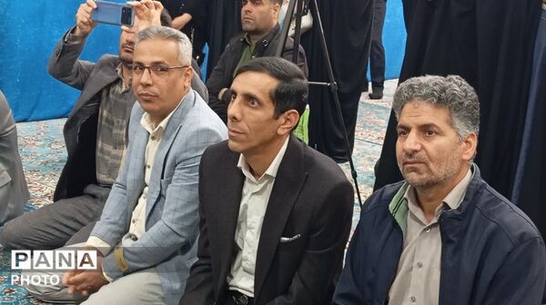 نماز جمعه شهر بن با سخنرانی رئیس آموزش و پرورش 