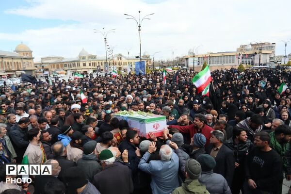 تشییع پیکر شهید مهدی مرادی در همدان