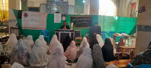 شور و حضور بانوان در مراسم معنوی اعتکاف در شوراب صغیر 