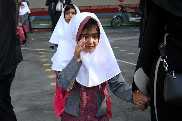 روش‌هایی کاربردی به والدین برای مدیریت اضطراب کلاس اولی‌ها 