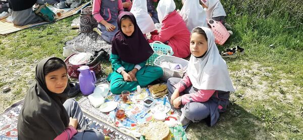 برنامه صبحانه سلام در مدرسه شهید معتمدی گز کوه