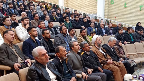  همایش تجلیل از نخبگان کنکور شهرستان اسکو 