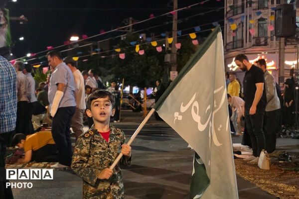 تداوم حضور در خیابان‌ها؛ رمز اتحاد و پیروزی 