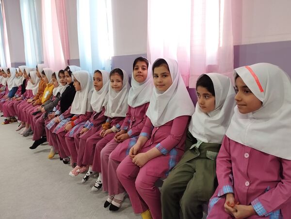 افتتاح اتاق بازی و یادگیری در دبستان دخترانه پیامبر اعظم و موعود شهرستان ملارد