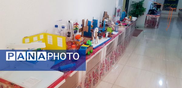 افتتاح نمایشگاه دست‌سازه‌های آزمایشگاهی